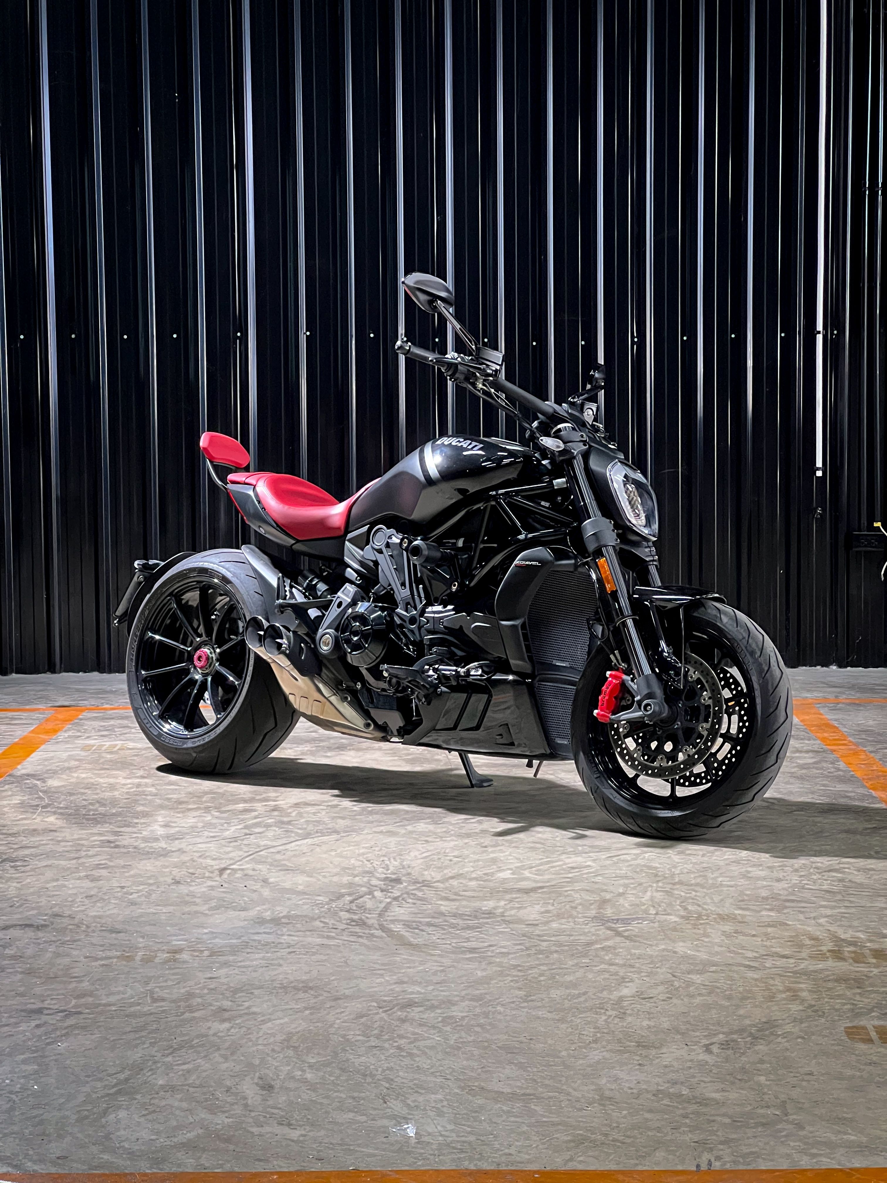 Ducati XDiavel Nera