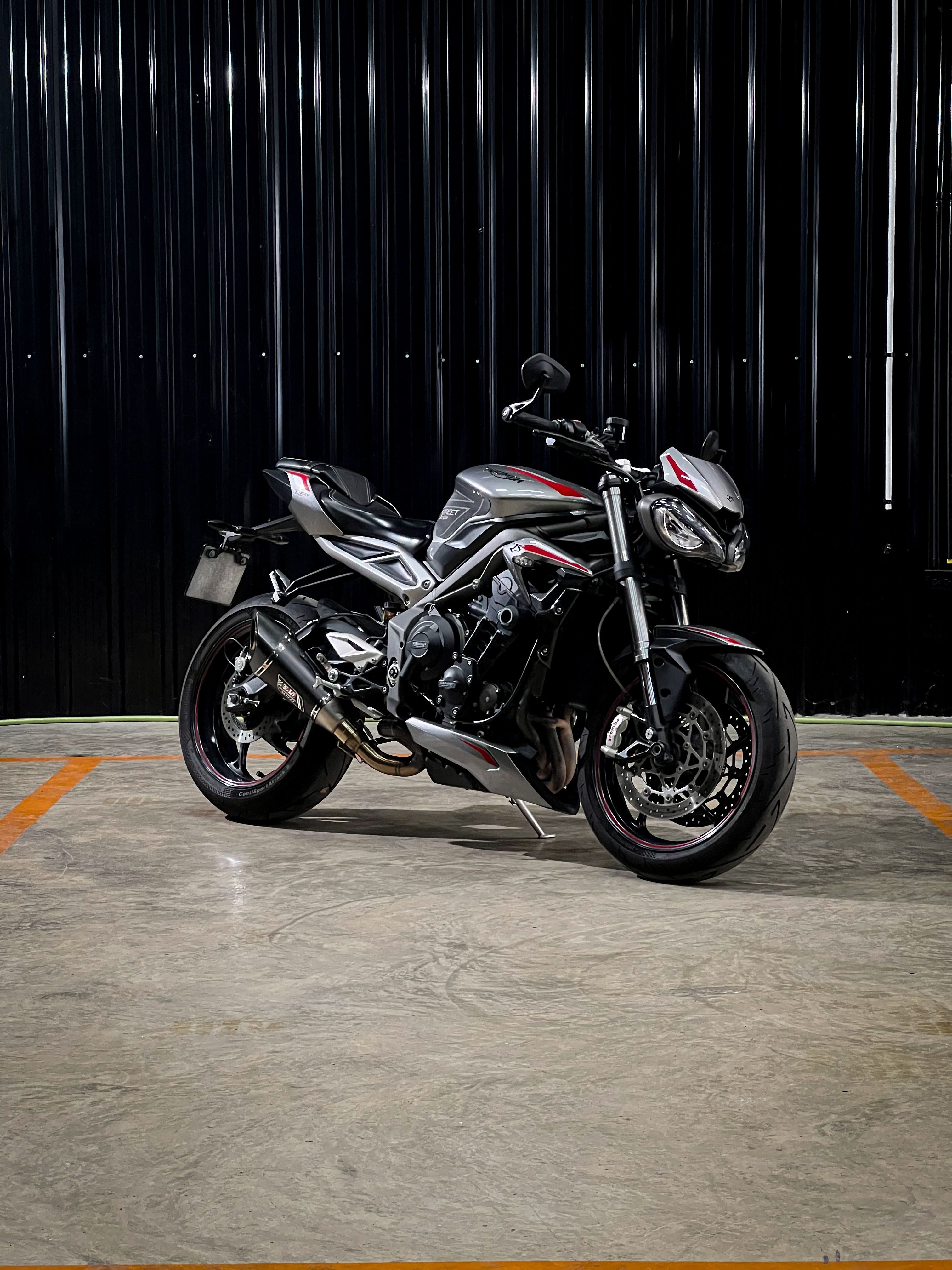 Triumph Street Triple 765 RS