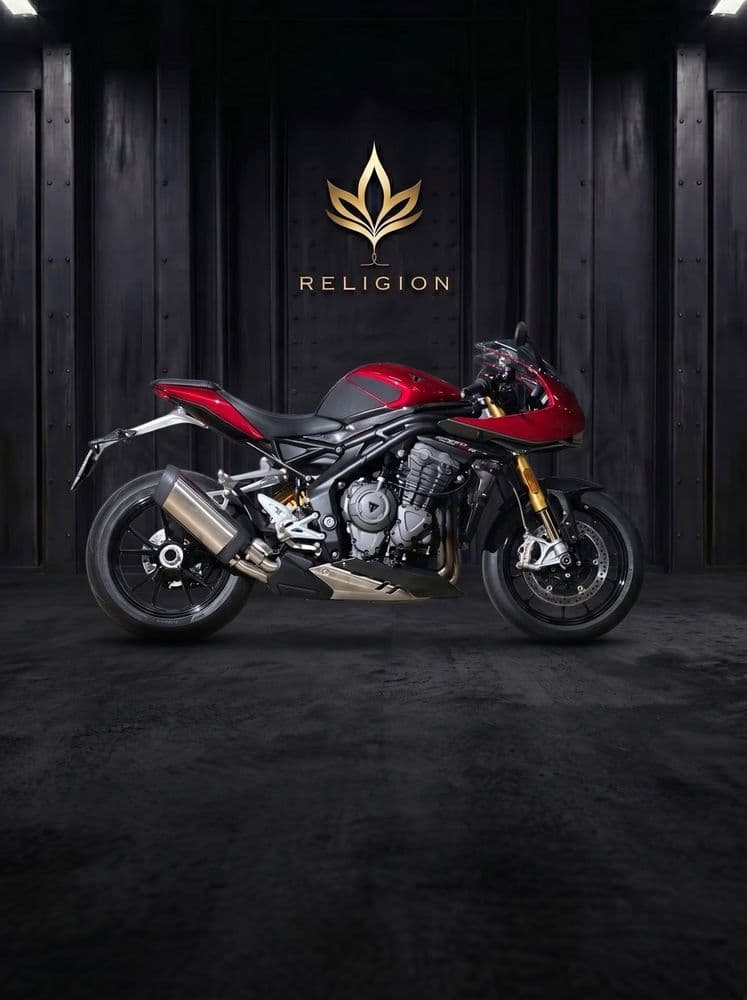 Triumph Speed Triple 1200 RR-R rental in Phuket